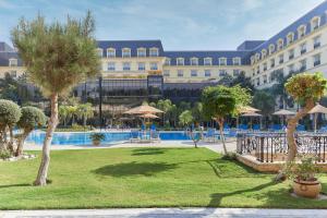 Bassein majutusasutuses Renaissance Cairo Mirage City Hotel või selle lähedal