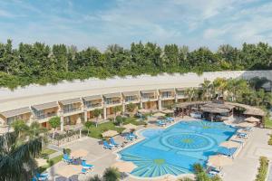 Bazén v ubytování Renaissance Cairo Mirage City Hotel nebo v jeho okolí