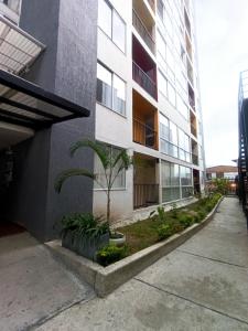 Budova, kde se apartmán nachází + 13 fotografií