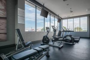 Fitness centrum a/nebo fitness zařízení v ubytování Courtyard by Marriott Ciudad Juarez