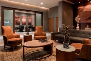 Posezení v ubytování Courtyard by Marriott Ciudad Juarez