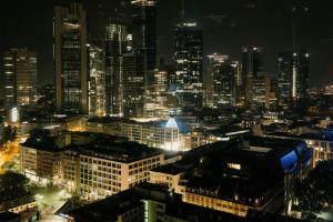 Uma visão geral de Frankfurt ou uma vista da cidade tirada do hotel