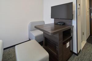 TV a/nebo společenská místnost v ubytování Via Inn Umeda