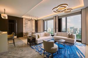 Posezení v ubytování Kempinski Residences Guangzhou - Free shuttle between hotel and Exhibition Center during Canton Fair & Exhibitor registration Counter