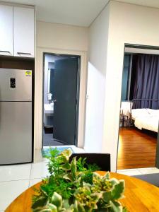 תמונה מהגלריה של Two-Room Suite by klcc Twin Towers 6min无边泳池By BTS בקואלה לומפור