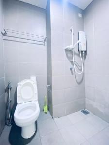 תמונה מהגלריה של Two-Room Suite by klcc Twin Towers 6min无边泳池By BTS בקואלה לומפור