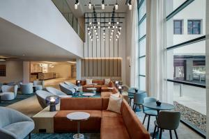 Posezení v ubytování Sheraton Fort Worth Downtown Hotel
