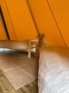 Postel nebo postele na pokoji v ubytování Förland Sunnemo + 17 fotografií