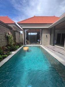 Swimmingpoolen hos eller tæt på Caffu villa