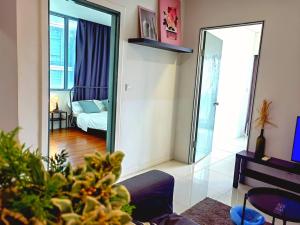 תמונה מהגלריה של Two-Room Suite by klcc Twin Towers 6min无边泳池By BTS בקואלה לומפור