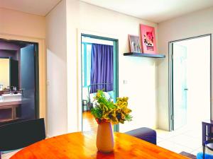 תמונה מהגלריה של Two-Room Suite by klcc Twin Towers 6min无边泳池By BTS בקואלה לומפור