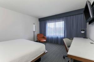 Postel nebo postele na pokoji v ubytování Courtyard by Marriott Denver Golden/Red Rocks