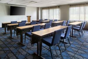 Konferenční prostory v ubytování Courtyard by Marriott Buffalo Amherst/University + 22 fotografií