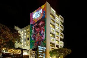 Bangunan di mana terletaknya hotel