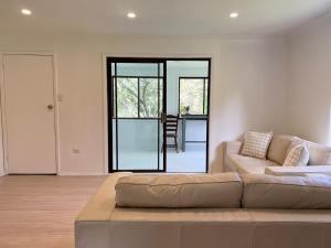 Ruang duduk di Park View Guest Suite