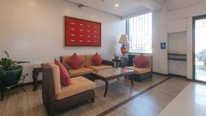 Posezení v ubytování Bliss Hotel San Fernando Pampanga City