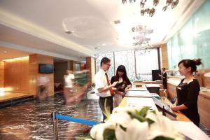 Gallery image of H-hotel Riverside in Chengdu