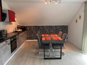 Η κουζίνα ή μικρή κουζίνα στο Ferienwohnung im Wonnegau Portugieser-Suite
