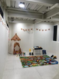Dětský klub v ubytování Artisan Hostel