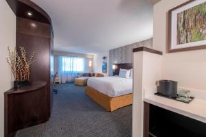Voodi või voodid majutusasutuse Courtyard by Marriott Columbus toas +14 fotot