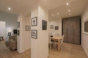 A television and/or entertainment centre at Luxury apt in the heart of city out of ZTL