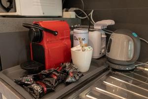 A kitchen or kitchenette at Luxury apt in the heart of city out of ZTL