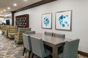 Posezení v ubytování Courtyard by Marriott Abilene Northeast