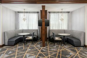 Posezení v ubytování Courtyard by Marriott Abilene Northeast