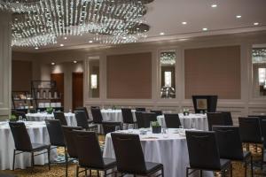 Restaurace v ubytování Renaissance Dallas Addison