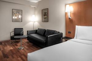 Posezení v ubytování AC Hotel Ponferrada by Marriott