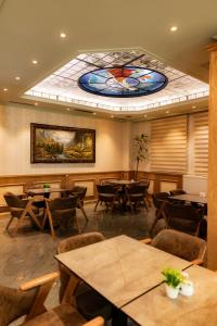 Posezení v ubytování Hotel Univers Laç