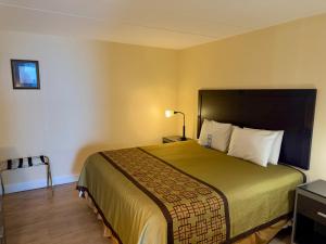 Gallery image of Aquarius Hotel in Virginia Beach