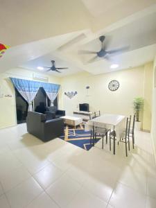 Ruang duduk di Arissa Homestay