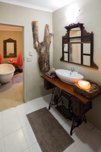 Gallery image of The Art Guesthouse in Hartbeespoort