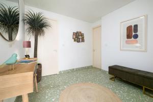 Χώρος καθιστικού στο Ocean View Retreat 2 - Sea View with Jacuzzi