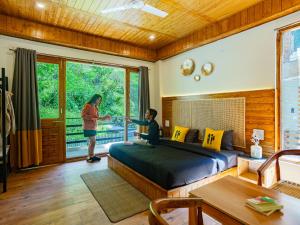 Posezení v ubytování The Hosteller Kasol