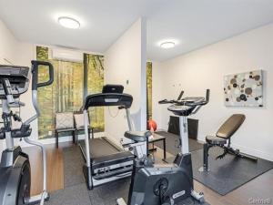 Fitness centrum a/nebo fitness zařízení v ubytování Condo-hôtel Le Champlain - Condo103 Bromont