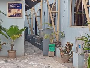 Gambar di galeri bagi Logos Guest Suites di Ikeja