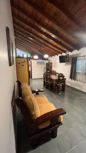 Et opholdsområde på Cabaña Arken + 8 billeder