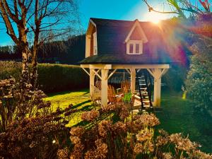 Zahrada ubytování Oboho - Le gîte bohème (Pieds dans l’eau - Lit King Size - Jardin)