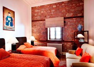 A bed or beds in a room at Divan Cukurhan