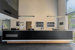 A kitchen or kitchenette at City Express by Marriott Tuxpan