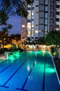 Πισίνα στο ή κοντά στο Matina Enclaves 2 Bedroom Unit