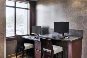Televiisor ja/või meelelahutuskeskus majutusasutuses Residence Inn by Marriott Phoenix Gilbert