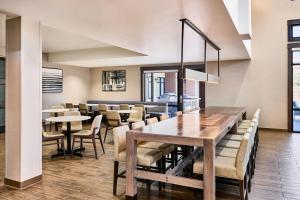 Posezení v ubytování Residence Inn by Marriott Phoenix Gilbert