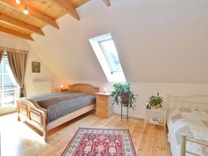 Letto o letti in una camera di Chalet in Einach near Ski Slopes