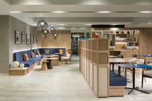 Posezení v ubytování Courtyard by Marriott Lima Miraflores