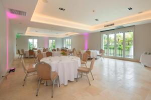 Restaurace v ubytování The Buenaventura Golf & Beach Resort, Autograph Collection + 37 fotografií