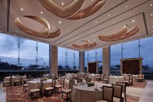 Restaurace v ubytování Courtyard by Marriott Pune Chakan