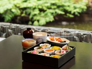 札幌市にある札幌グランドホテルの食器のトレイ